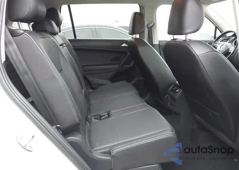 2019 Volkswagen Tiguan 2.0T Se/2.0T Sel/2.0T Sel R-Line/2.0T Sel R-Line Black z USA, uszkodzony, nr VIN 3VV2B7AX4KM105097